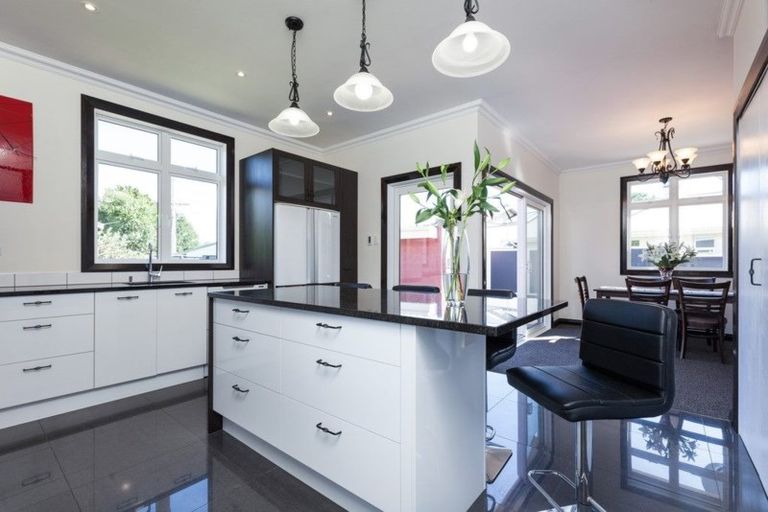 Photo of property in 286 Carrington Street, Vogeltown, New Plymouth, 4310