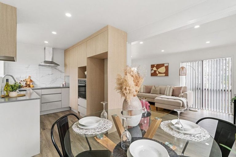 Photo of property in 1/47 Taitimu Drive, Weymouth, Auckland, 2103