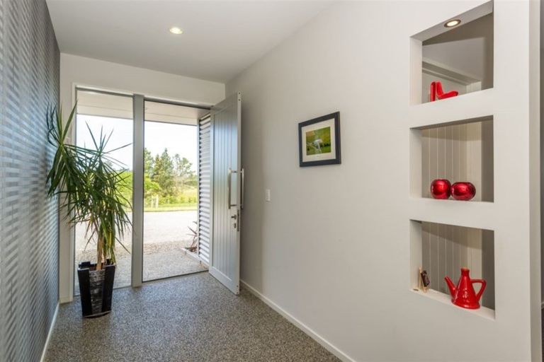 Photo of property in 61 Loburn Whiterock Road, Loburn, Rangiora, 7472