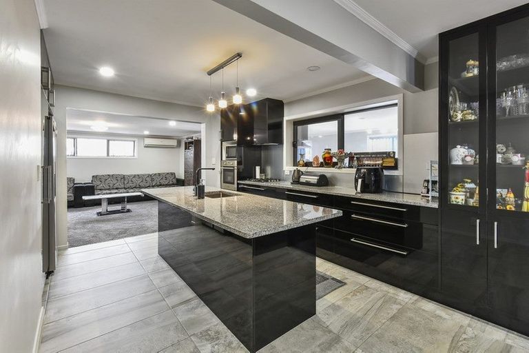 Photo of property in 34 Seddon Avenue, Papatoetoe, Auckland, 2104