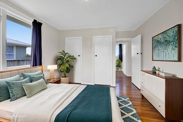 Photo of property in 6 Mcguire Street, Hawera, 4610