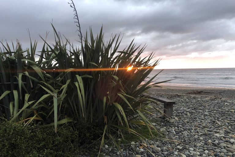 Photo of property in 117-119 Torea Street, Granity, 7823