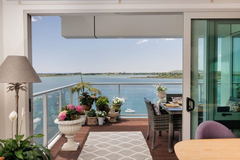 Photo of property in 12/72f Devonport Road, Tauranga, 3110