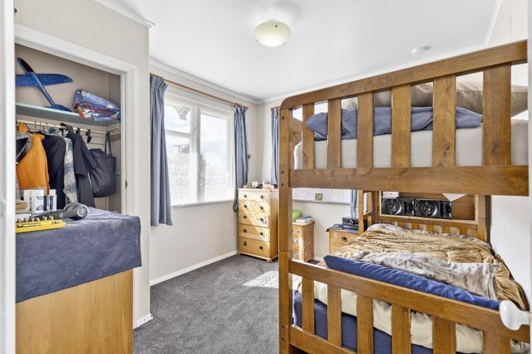 Photo of property in 12 Collins Crescent, Feilding, 4702