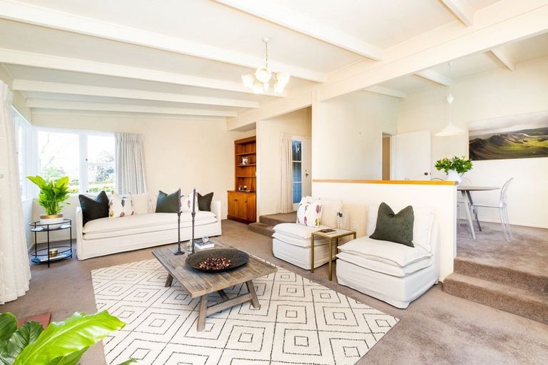 Photo of property in 10 Gillean Street, Havelock North, 4130