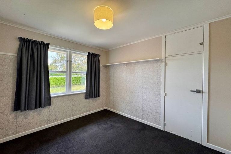 Photo of property in 16 Booth Crescent, Tuakau, 2121