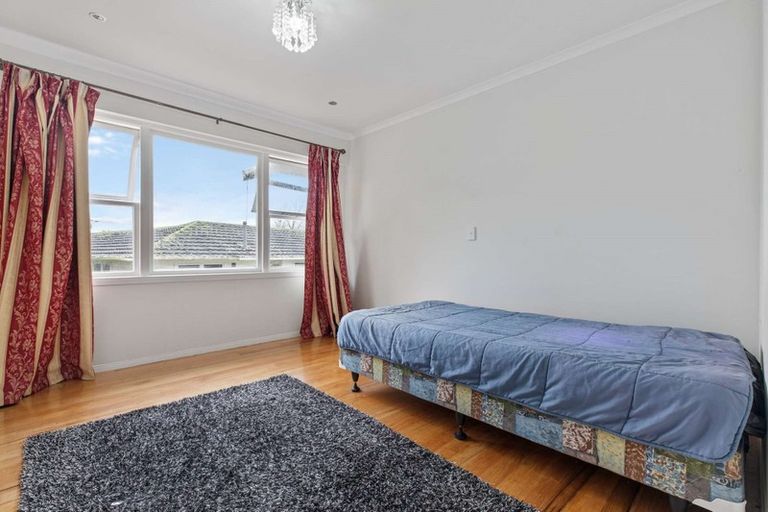 Photo of property in 12 Lawrence Crescent, Hillpark, Auckland, 2102