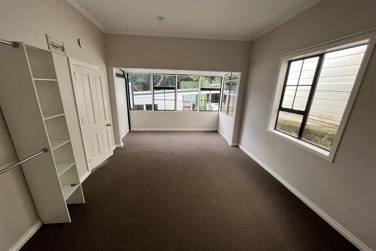 Photo of property in 67 Herald Street, Berhampore, Wellington, 6023