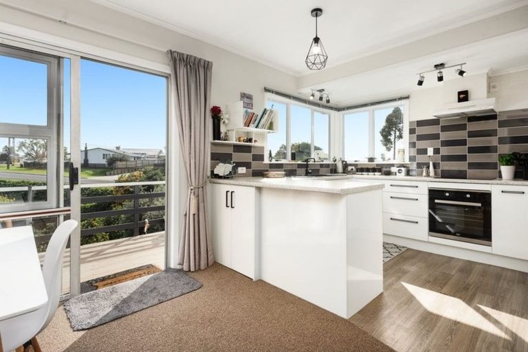 Photo of property in 16 Brown Terrace, Te Puke, 3119