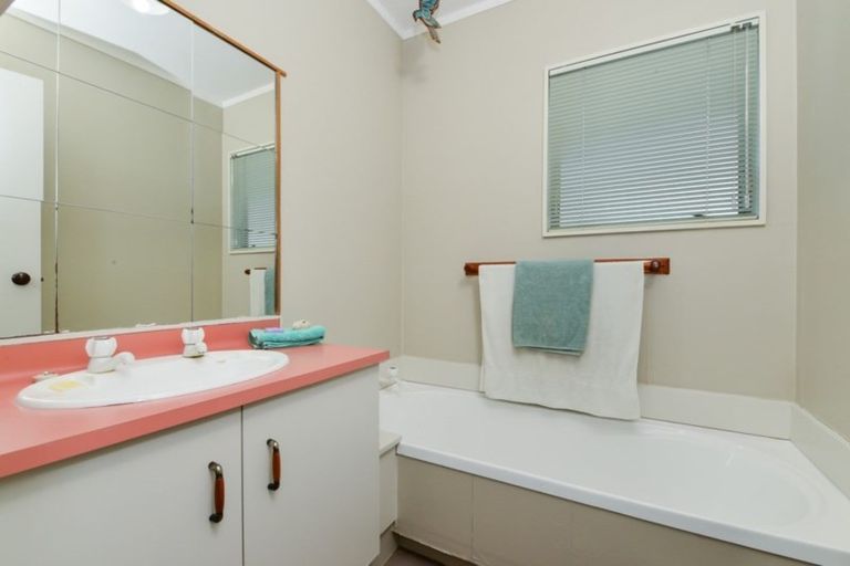 Photo of property in 13 Olwyn Green, Dinsdale, Hamilton, 3204