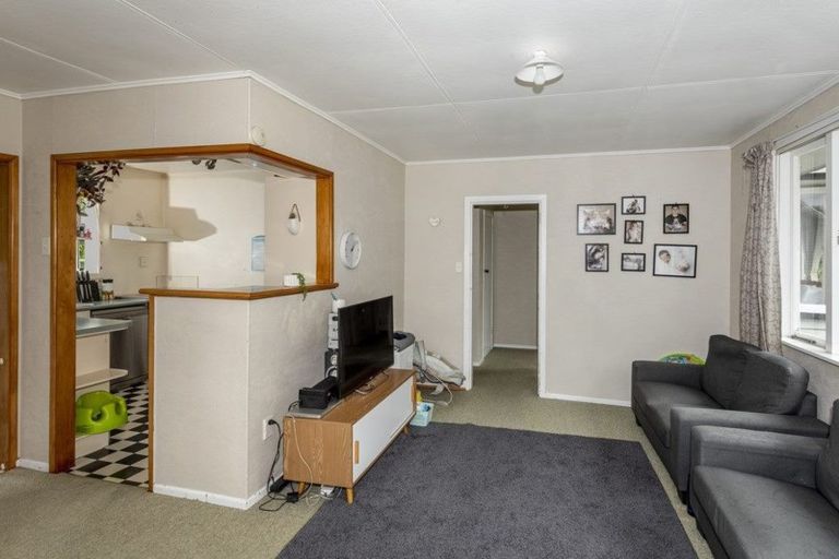 Photo of property in 9 Tuatara Drive, Te Kamo, Whangarei, 0112