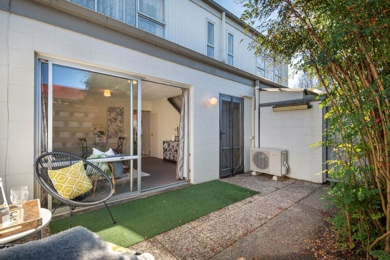 Photo of property in 6/23 Inverness Road, Browns Bay, Auckland, 0630
