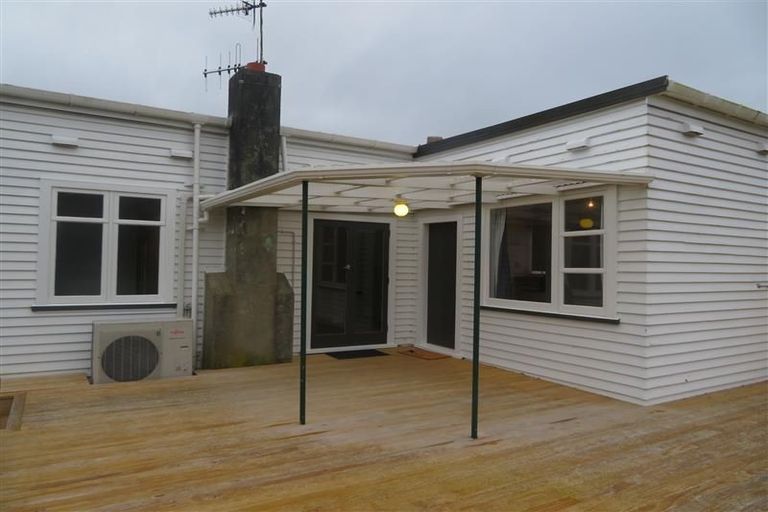 Photo of property in 64 Bledisloe Crescent, Wainuiomata, Lower Hutt, 5014