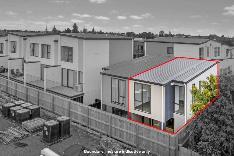 Photo of property in 17 Pukakaho Lane, Papatoetoe, Auckland, 2025