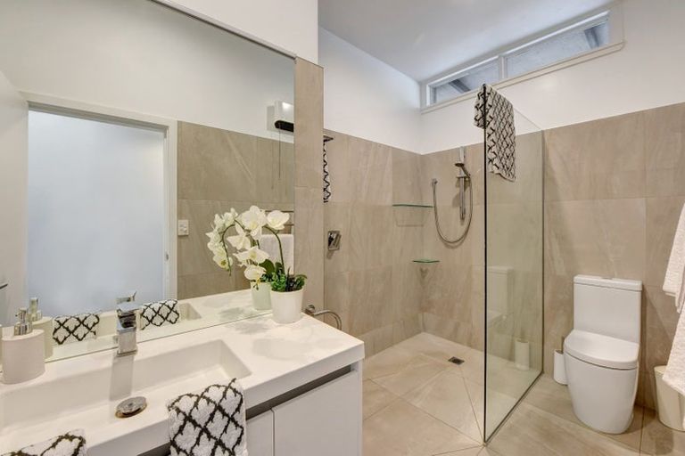 Photo of property in 84 Princes Drive, Britannia Heights, Nelson, 7010