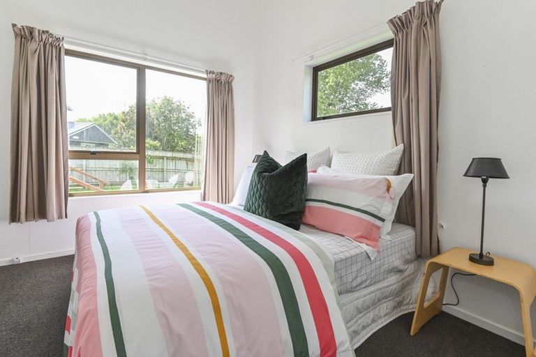 Photo of property in 9 Toop Street, Havelock North, 4130