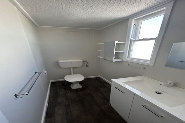 Photo of property in 1/909 Oliphant Road, Raureka, Hastings, 4120