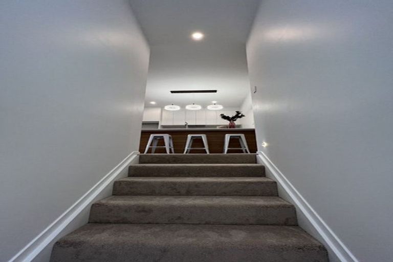 Photo of property in 16 Whao Lane, Silverdale, 0932