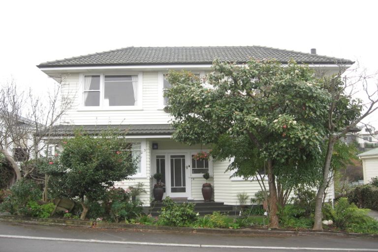 Photo of property in 3 May Avenue, Hospital Hill, Napier, 4110