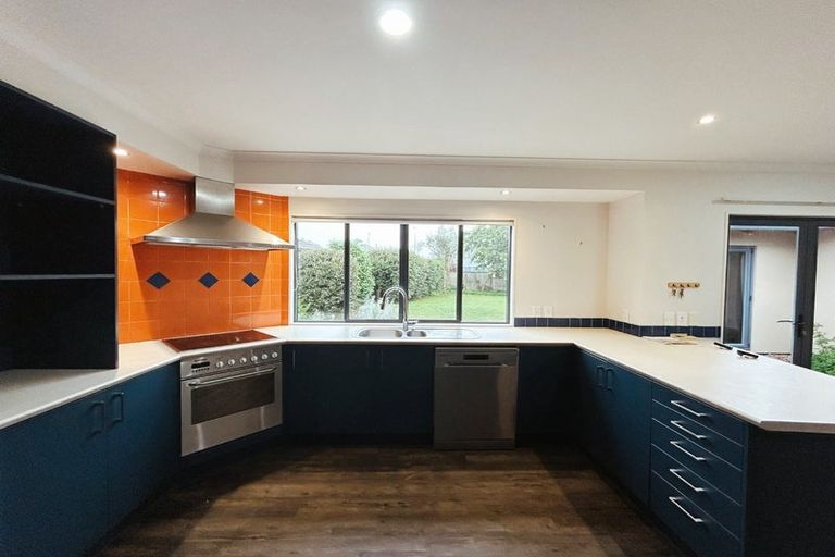 Photo of property in 14 Cairns Crescent, Rototuna, Hamilton, 3210