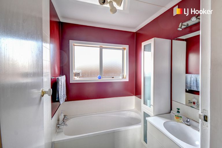 Photo of property in 72 Gilkison Street, Halfway Bush, Dunedin, 9010