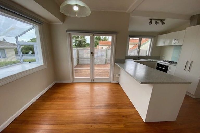 Photo of property in 1/72 Nile Road, Milford, Auckland, 0620