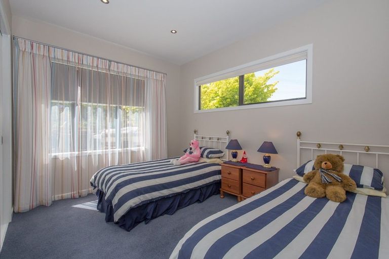 Photo of property in 2 Mount Gold Place, Wanaka, 9305