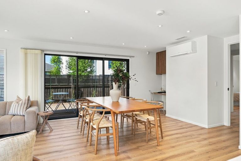 Photo of property in 27 Blair Avenue, Papanui, Christchurch, 8053