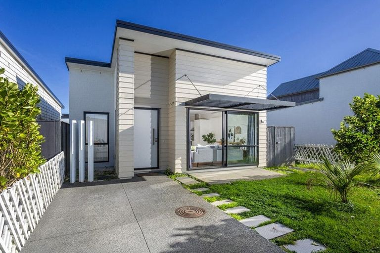 Photo of property in 10 Grey Warbler Road, Hobsonville, Auckland, 0616