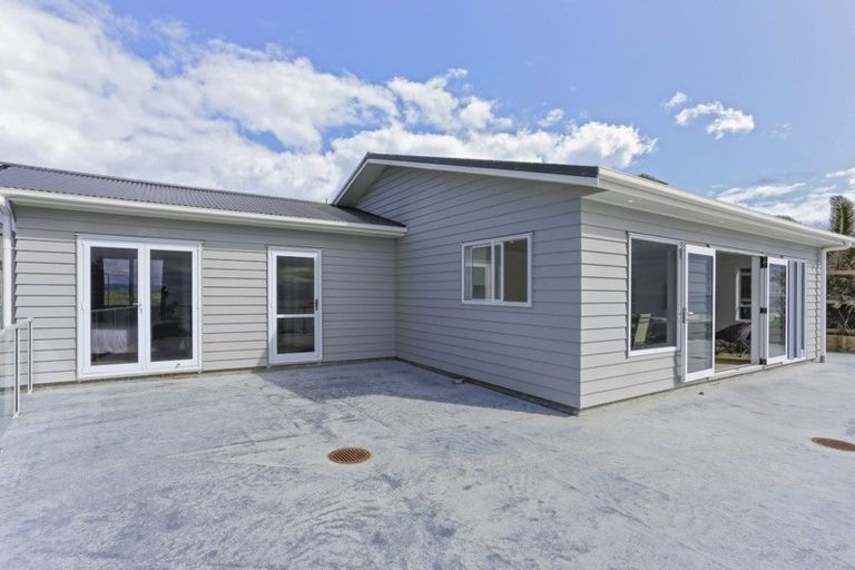 Photo of property in 195 Pukehina Parade, Pukehina, Te Puke, 3189