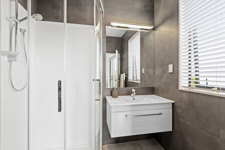 Photo of property in 69 Harvest Avenue, Orewa, 0931