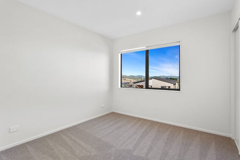 Photo of property in 36 Viridian Avenue, Rosehill, Papakura, 2113