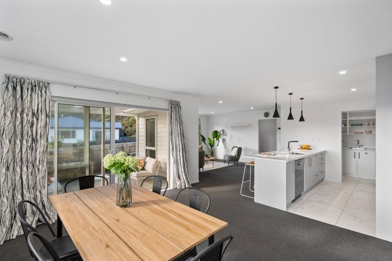 Photo of property in 8 Antigua Way, Grenada Village, Wellington, 6037