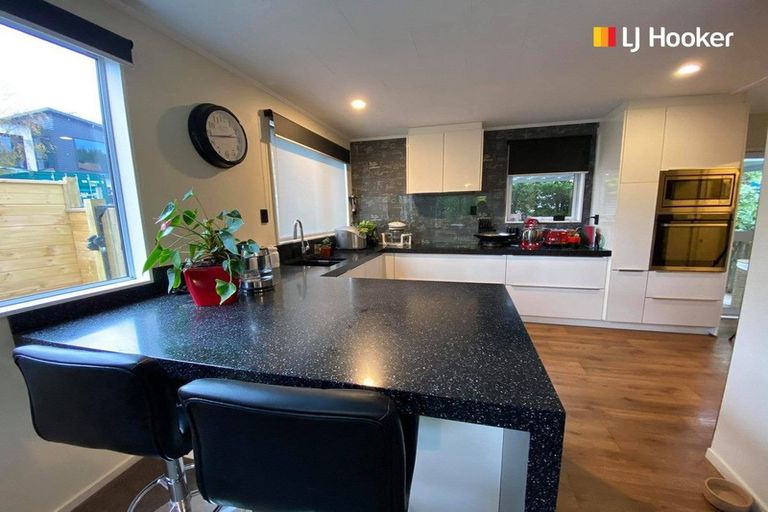 Photo of property in 154 Larnach Road, Waverley, Dunedin, 9013