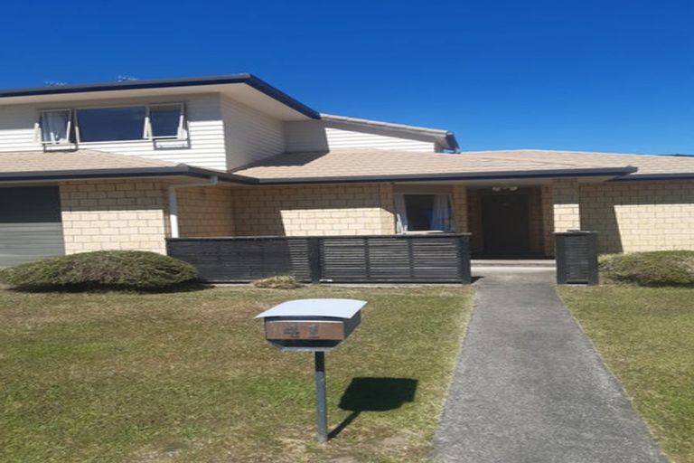 Photo of property in 41/64 Kawaha Point Road, Kawaha Point, Rotorua, 3010