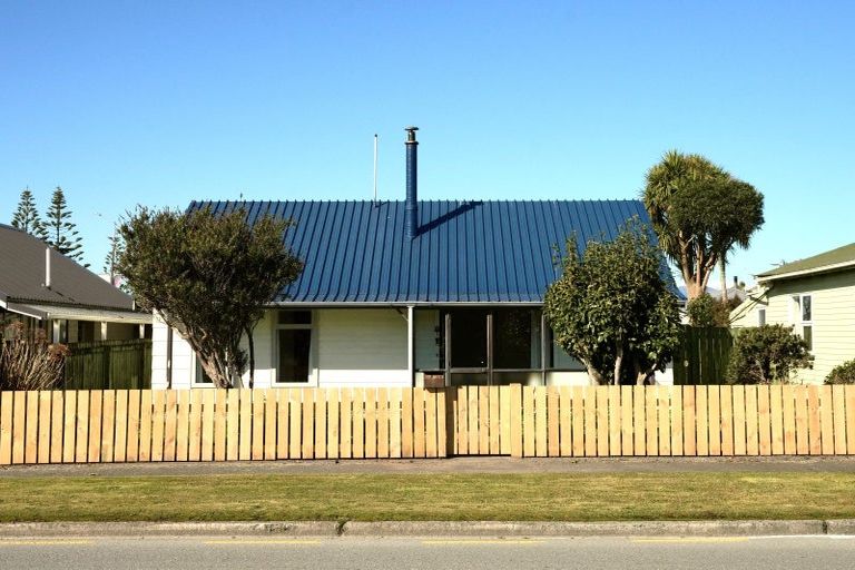 Photo of property in 26 Fitzherbert Street, Hokitika, 7810