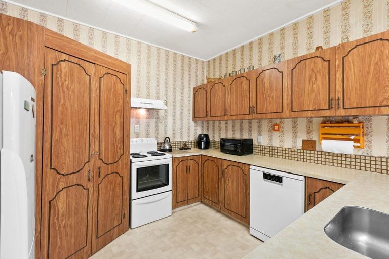 Photo of property in 36 Rochfort Street, Otane, 4202