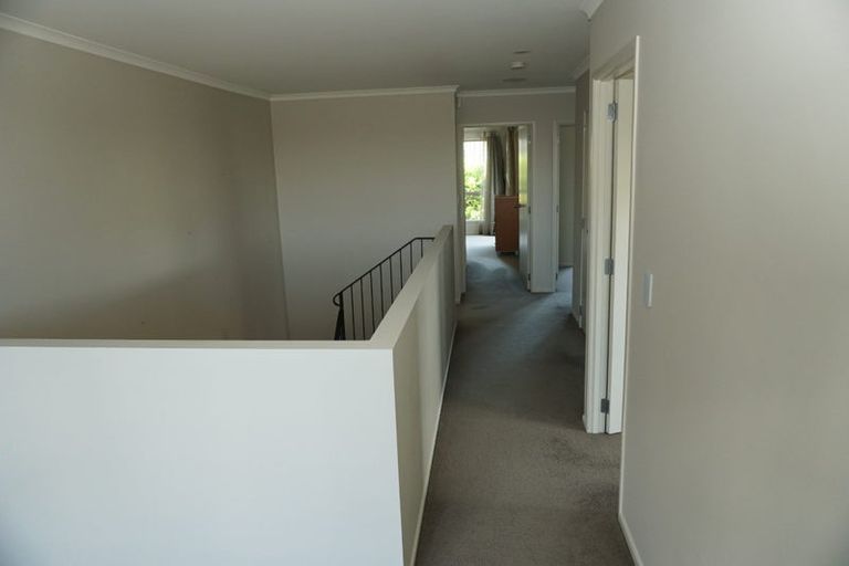 Photo of property in 24 Leburn Crescent, Flat Bush, Auckland, 2016