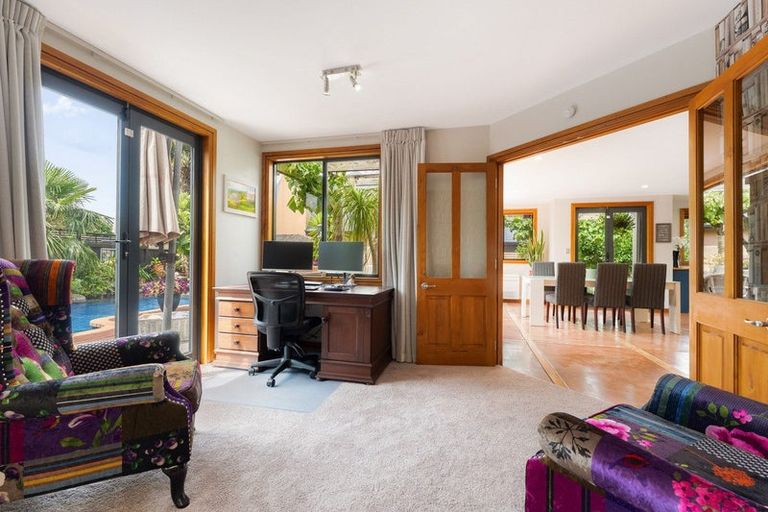 Photo of property in 2 La Cumbre Close, Bethlehem, Tauranga, 3110