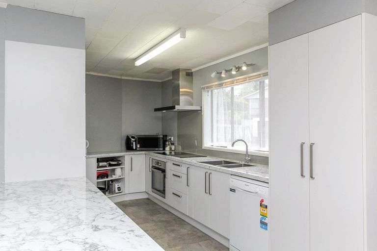 Photo of property in 5 Bronte Place, Whalers Gate, New Plymouth, 4310