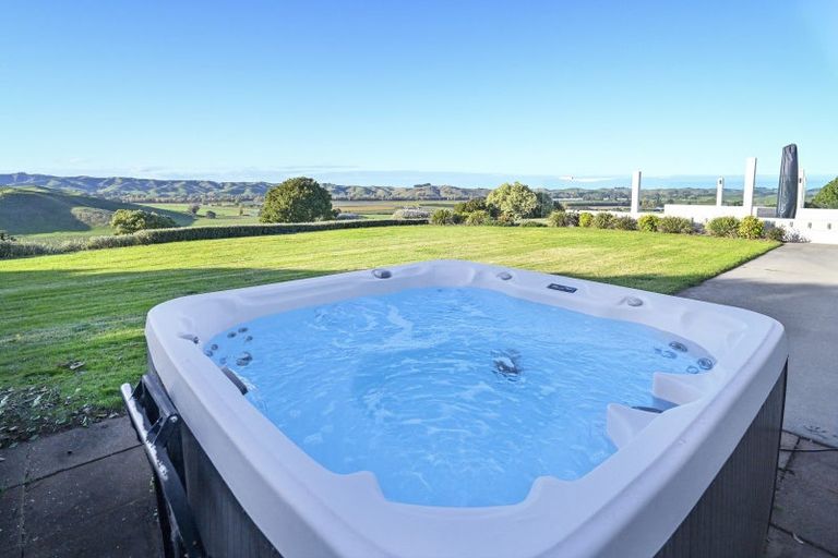 Photo of property in 266 Moteo Pa Road, Puketapu, Napier, 4183