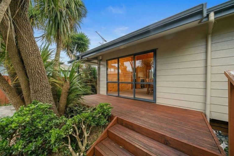 Photo of property in 5a Greenhaven Avenue, Opaheke, Papakura, 2113