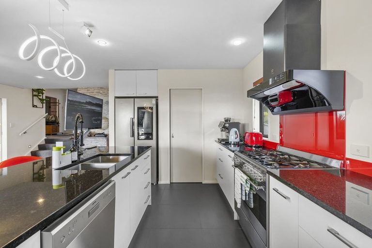 Photo of property in 85 Endeavour Drive, Whitby, Porirua, 5024