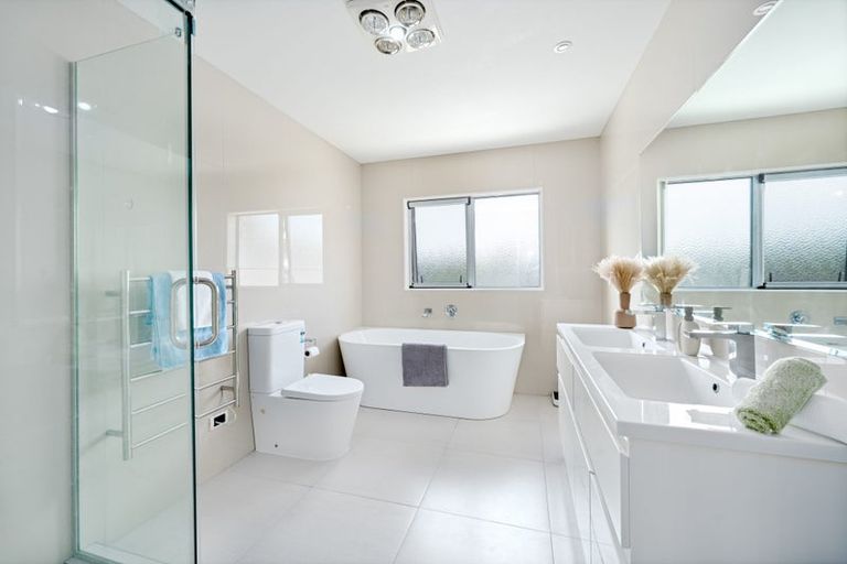 Photo of property in 30 Korihi Drive, Swanson, Auckland, 0614