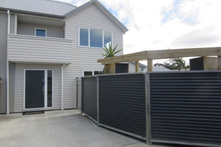 Photo of property in 8 Stone Street, Miramar, Wellington, 6022