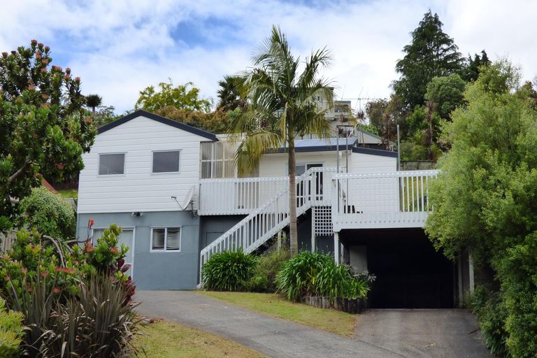 Photo of property in 8 Amokura Drive, Kerikeri, 0230