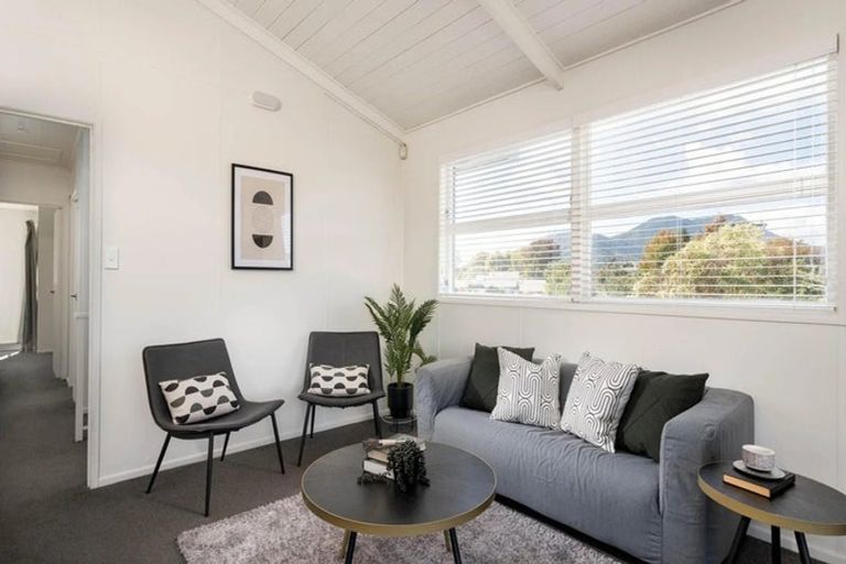 Photo of property in 6 Liston Avenue, Hilltop, Taupo, 3330