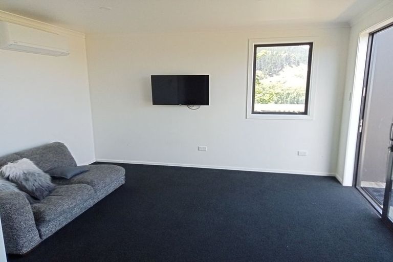 Photo of property in 1 Saint Abbs Place, North Dunedin, Dunedin, 9016