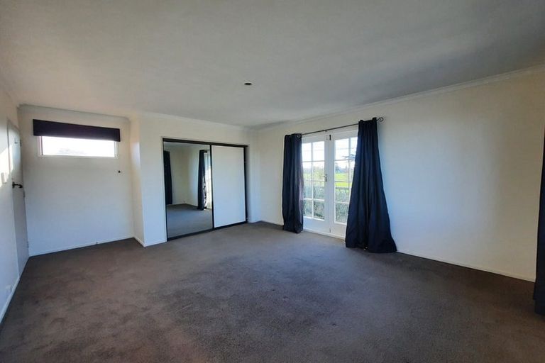 Photo of property in 405 Avonhead Road, Avonhead, Christchurch, 8042