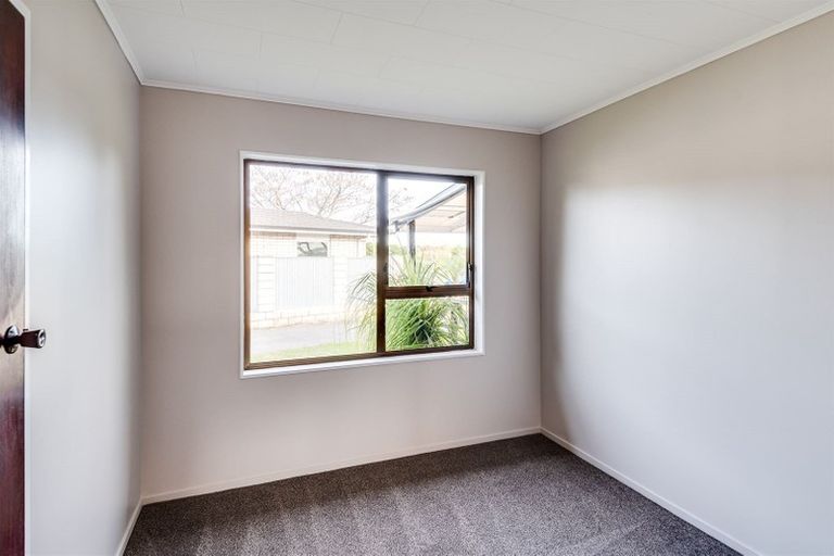 Photo of property in 13 Spriggs Crescent, Greenmeadows, Napier, 4112